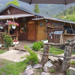 Frühstückspension La Cabane, Petite Agreable Chez L'habitant, Maison Toute En Bois, Valdeblore